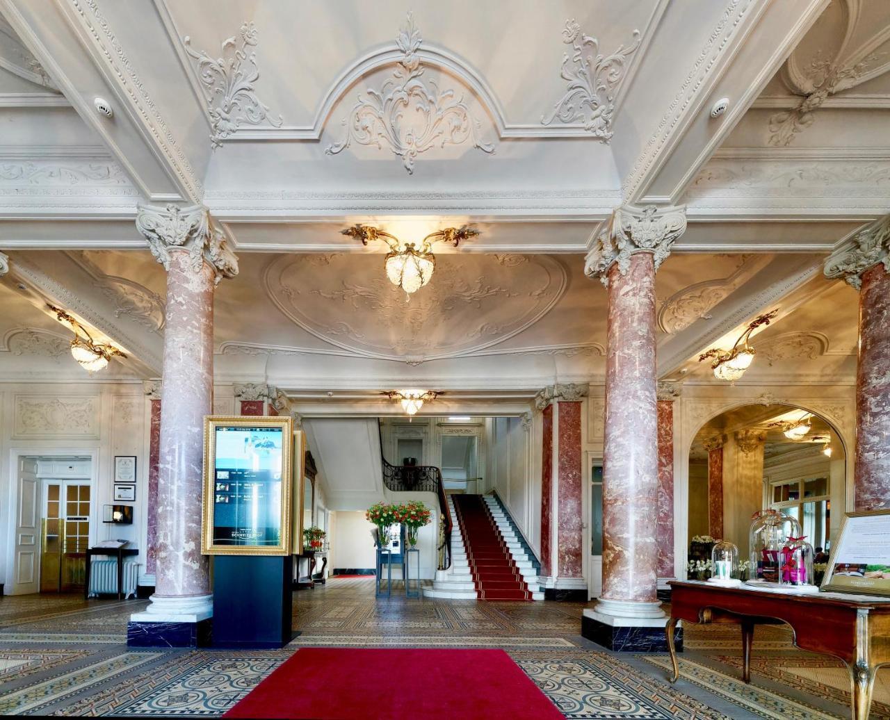 Hotel Schweizerhof Luzern Екстериор снимка Interior of the hotel